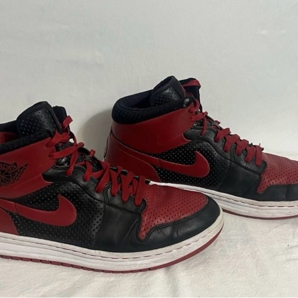Nike Black and Red High-Top Sneakers - Picture 1 of 5